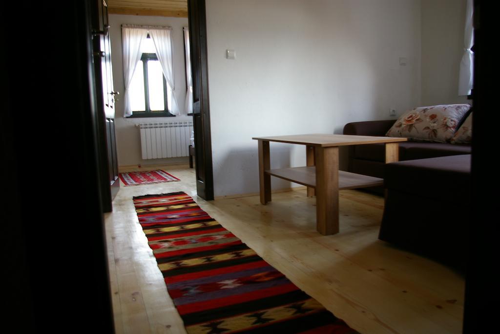 Mutafova Guest House Veliki Preslav Room photo